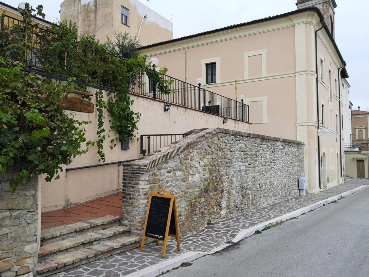 Palazzo Ducale Ξενοδοχείο Castilenti Εξωτερικό φωτογραφία